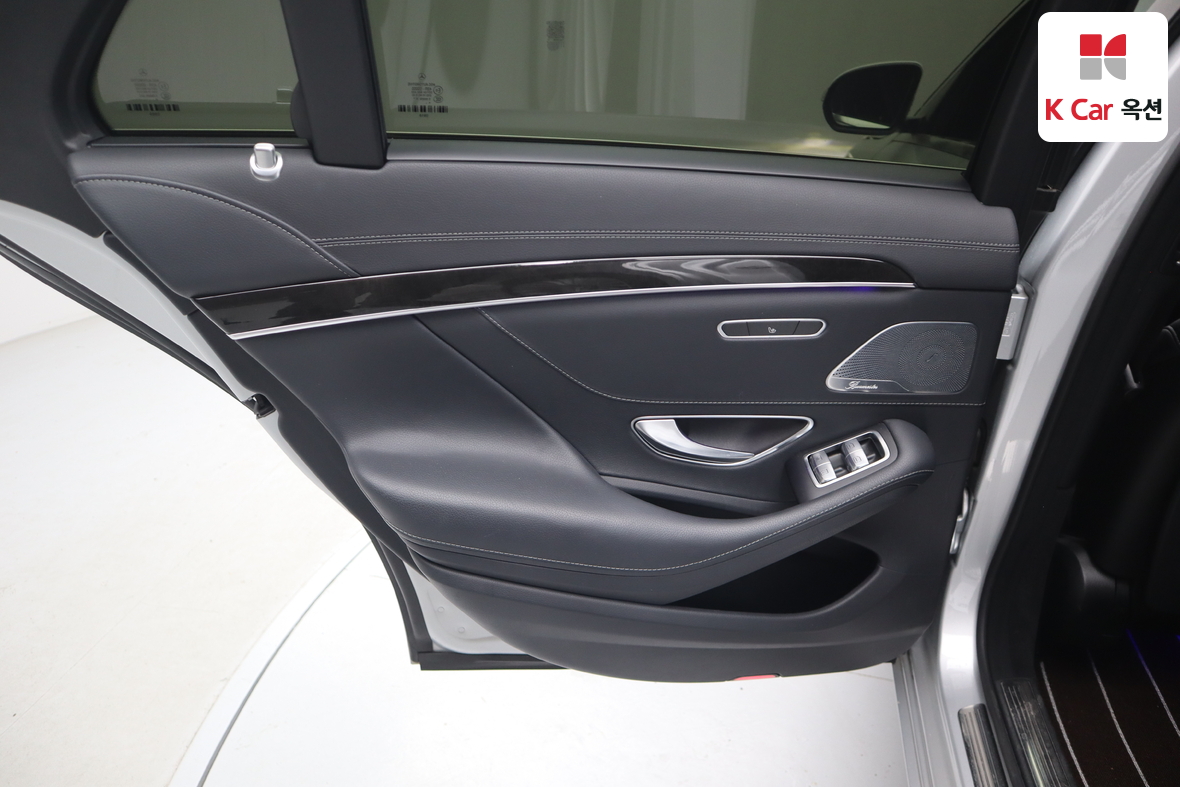 Mercedes-Benz S-Class 2015 - Image 22