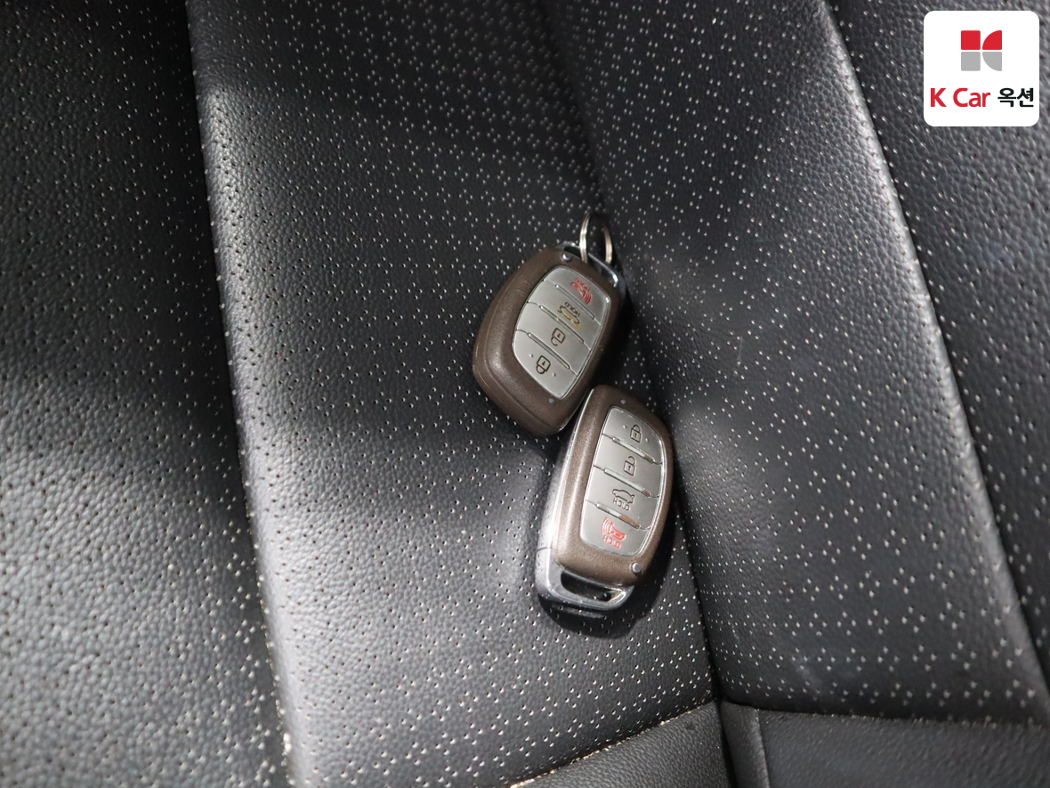 Hyundai Elantra 2015 - Image 19