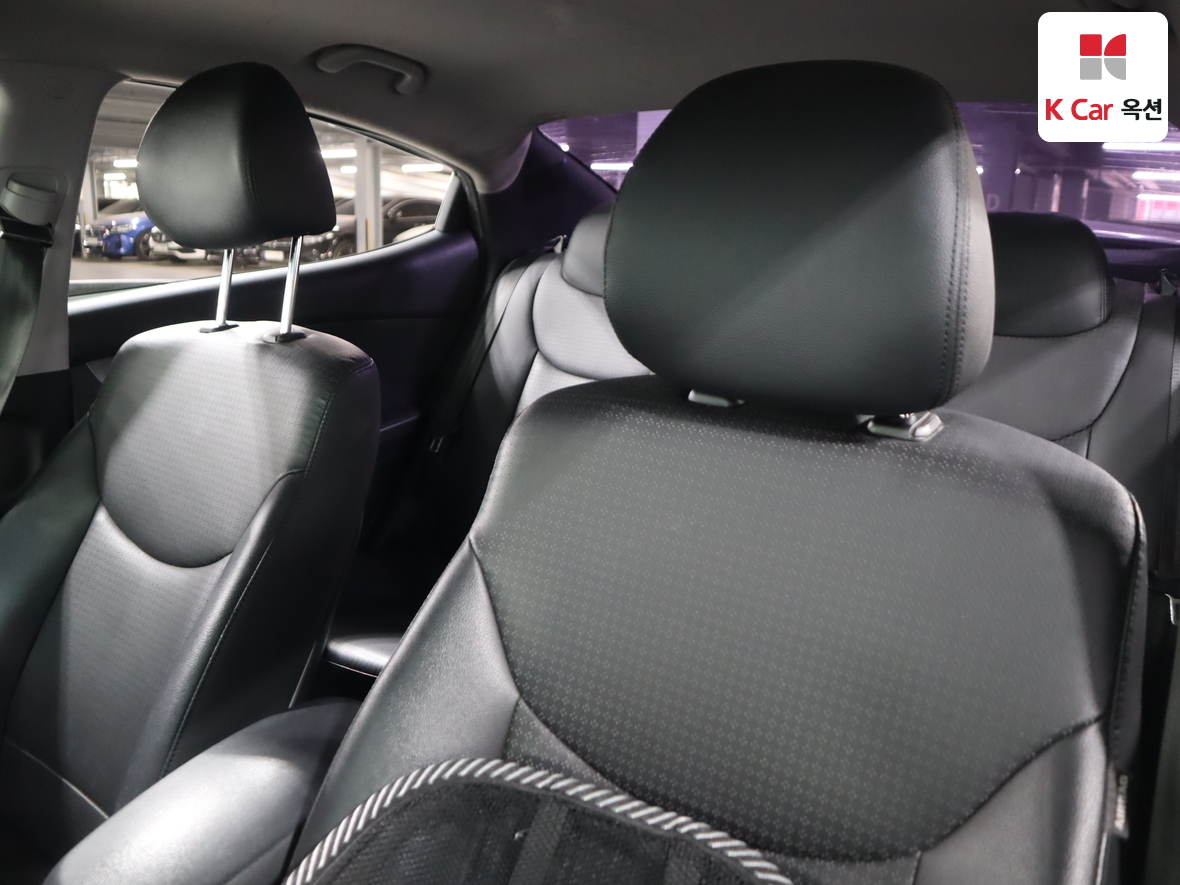 Hyundai Elantra 2015 - Image 21