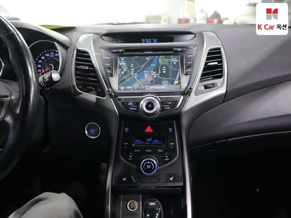 Hyundai Elantra 2015 - Image 6