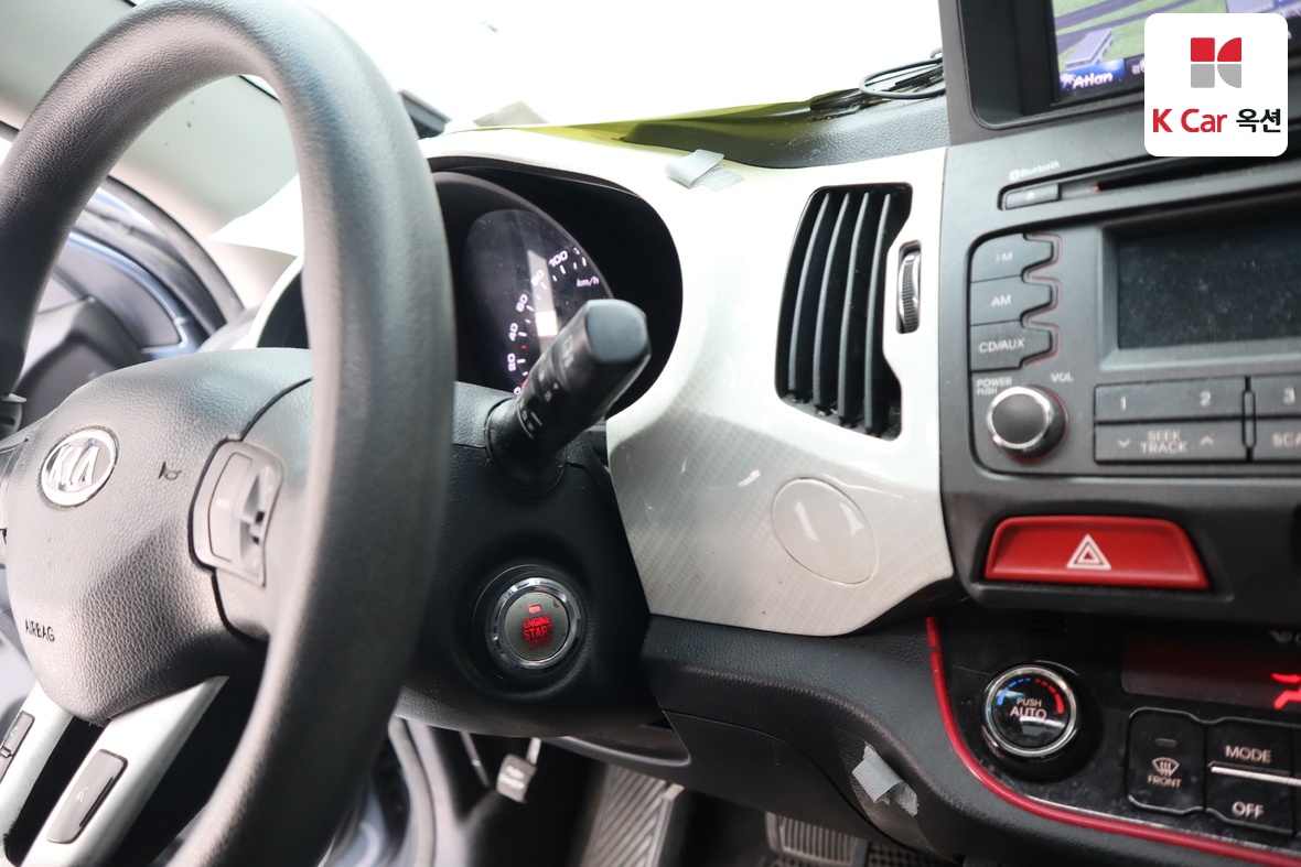 Kia Sportage 2011 - Image 11