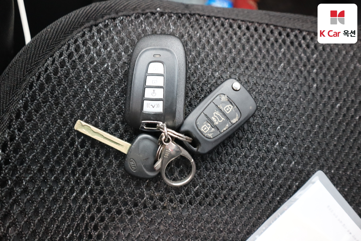 Kia Sportage 2011 - Image 18