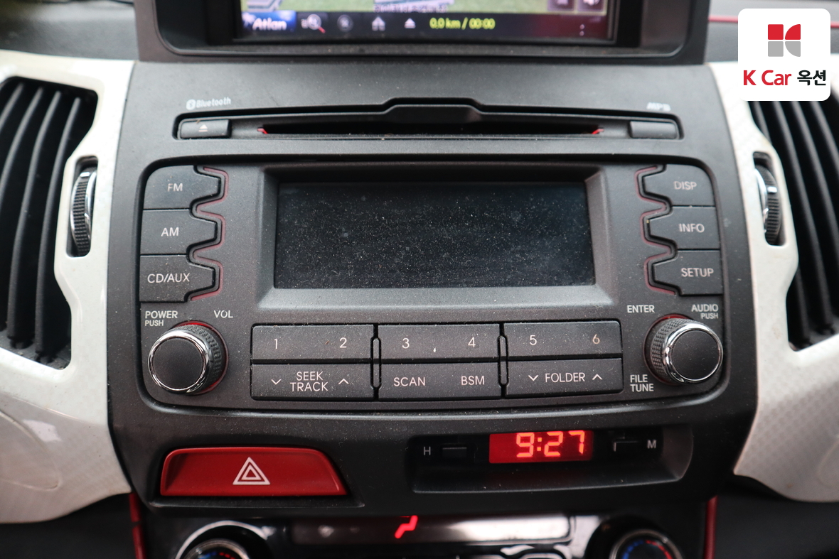 Kia Sportage 2011 - Image 15