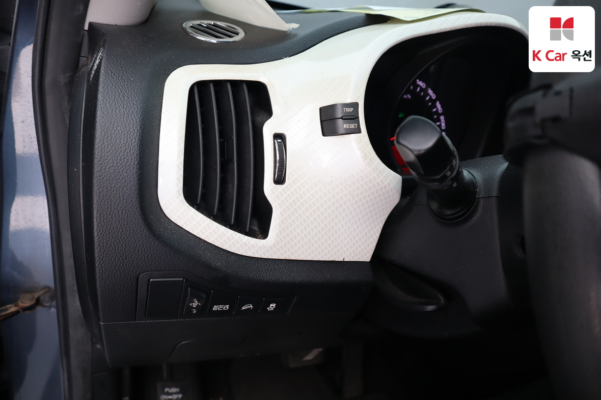 Kia Sportage 2011 - Image 9