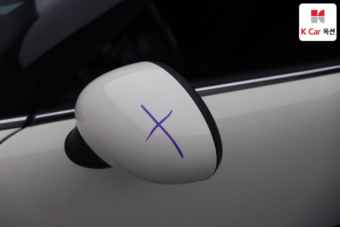 BMW MINI 2013 - Image 31