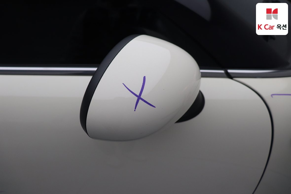 BMW MINI 2013 - Image 36