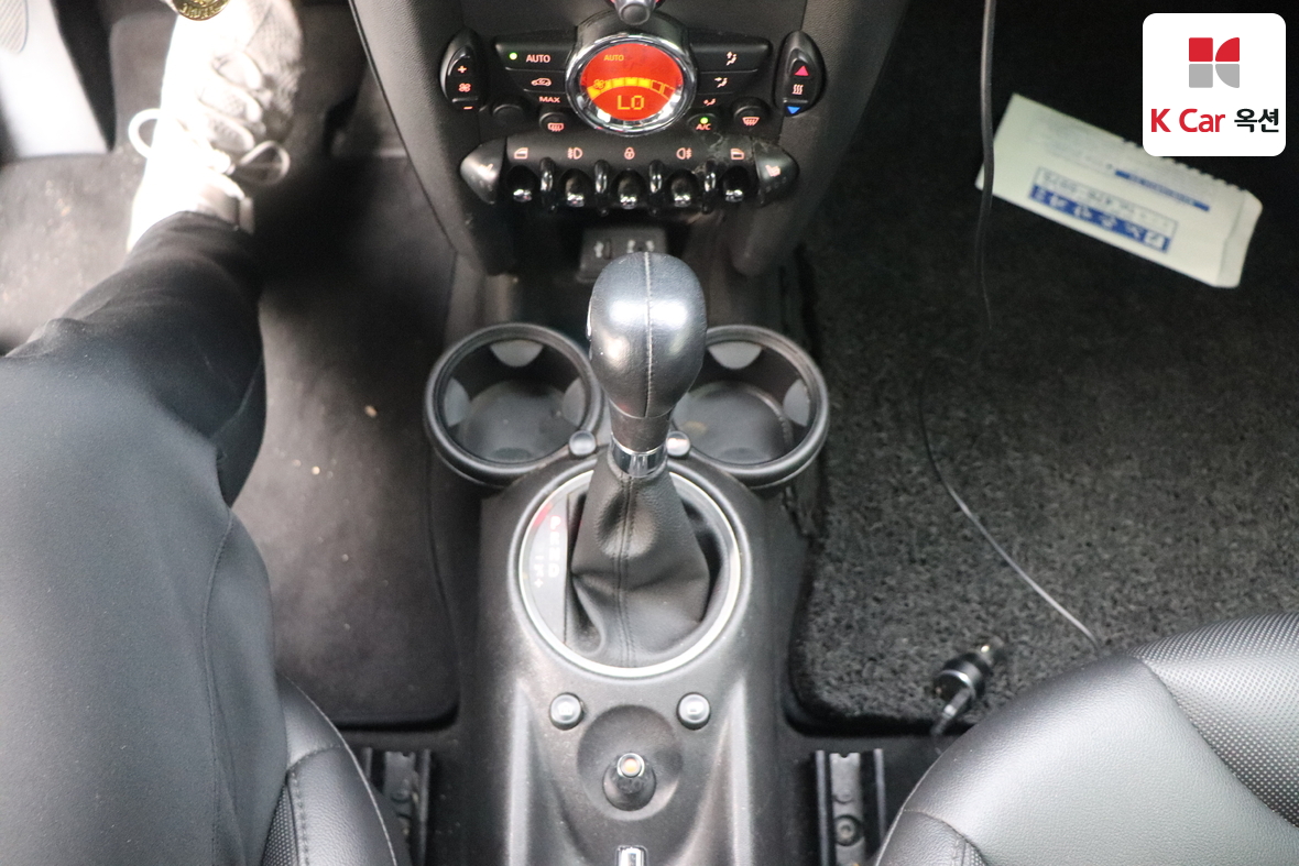 BMW MINI 2013 - Image 16