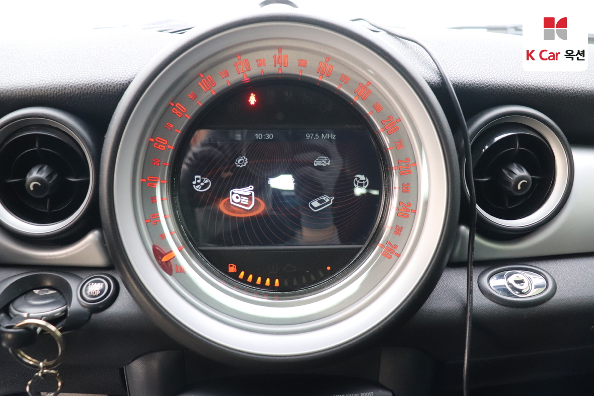 BMW MINI 2013 - Image 14