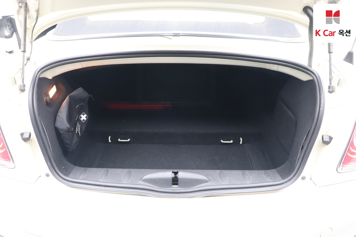 BMW MINI 2013 - Image 22