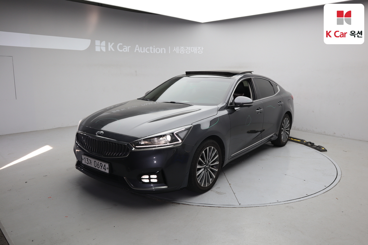 Kia K7 - 1