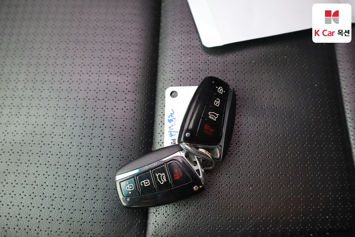 Hyundai Santa Fe 2015 - Image 16