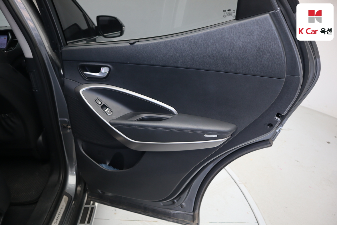 Hyundai Santa Fe 2015 - Image 27