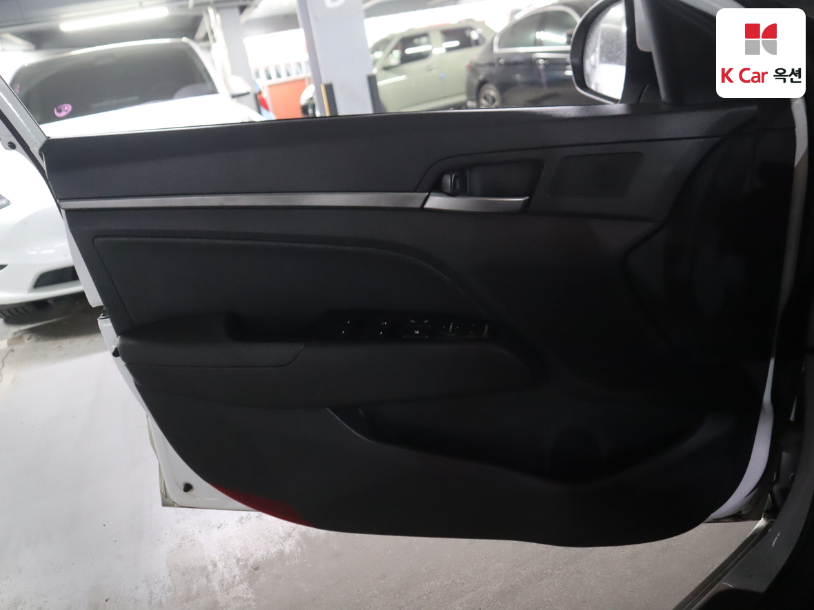 현대자동차 아반떼 2016 - 이미지 8