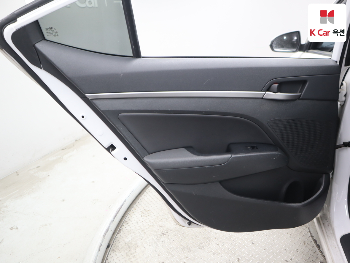 현대자동차 아반떼 2016 - 이미지 22