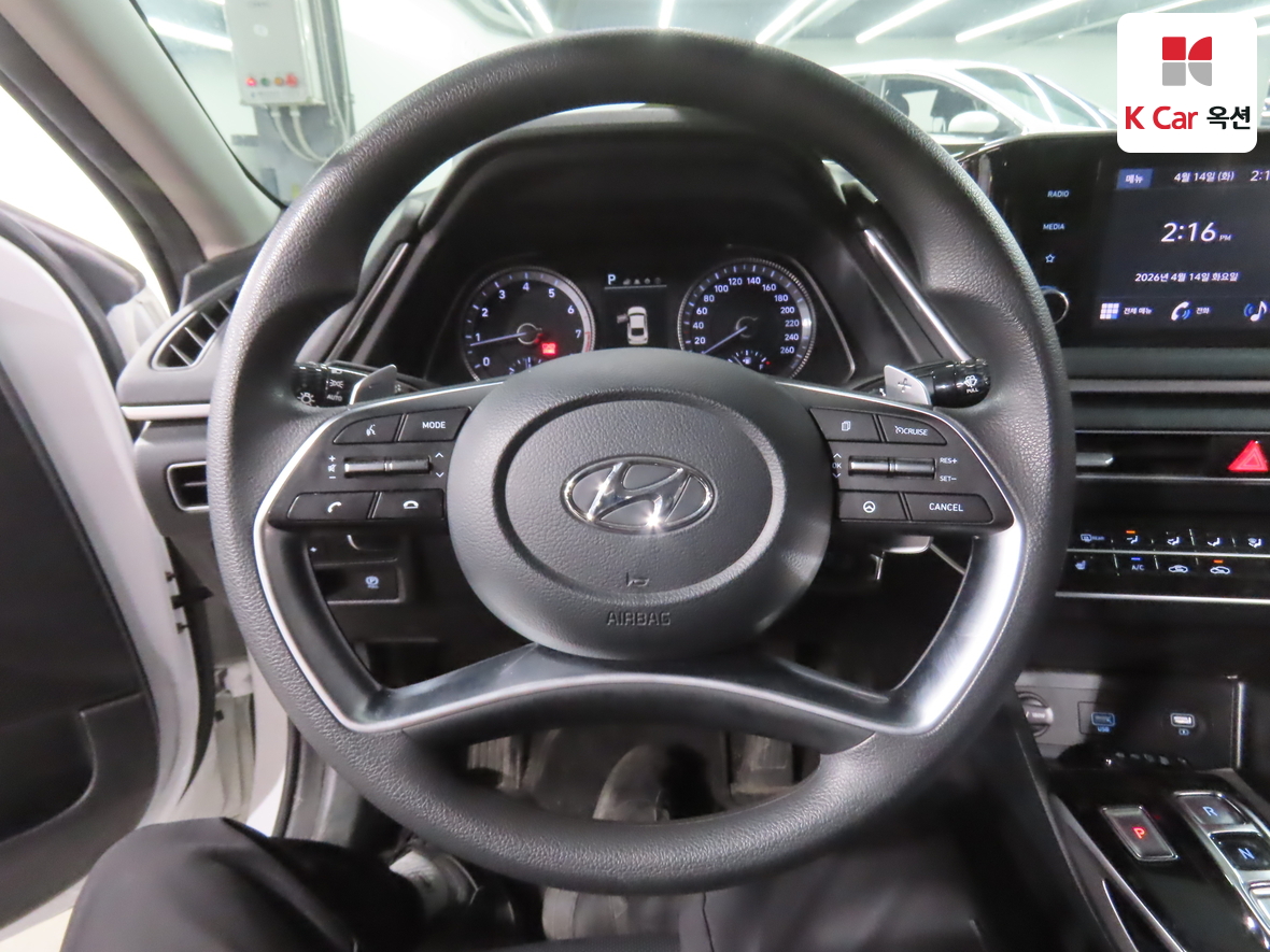 Hyundai Sonata 2022 - Image 10