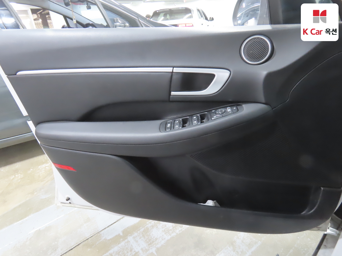 Hyundai Sonata 2022 - Image 8