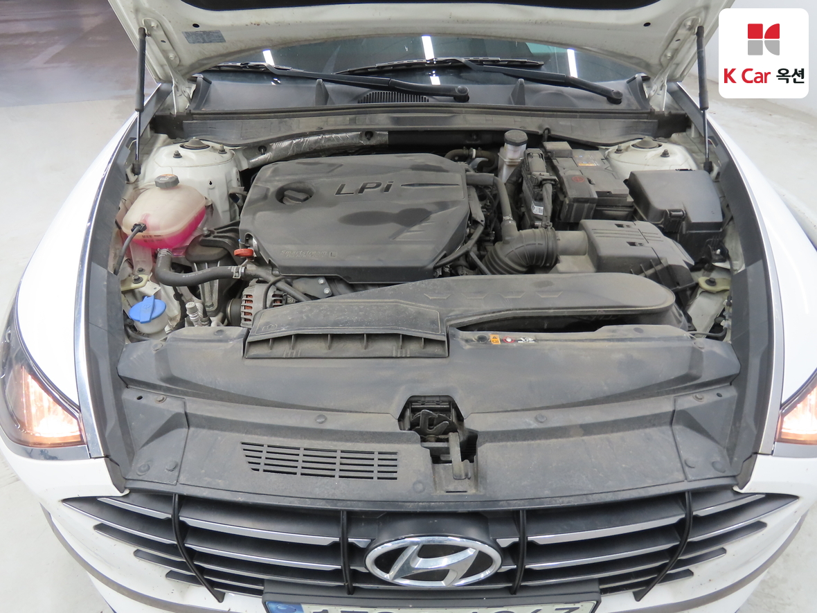 Hyundai Sonata 2022 - Image 31