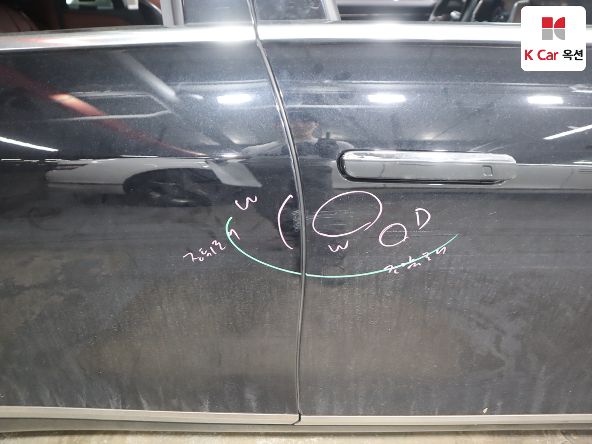 Genesis G90 2022 - Image 40