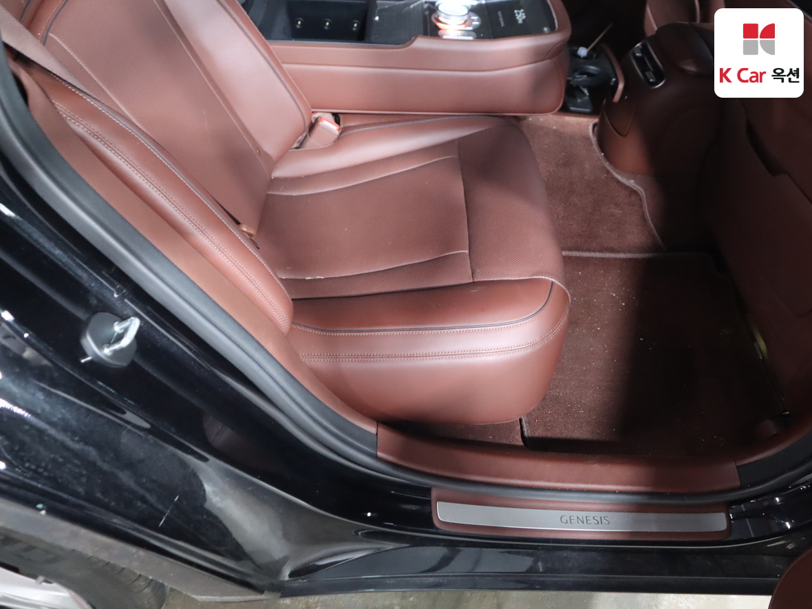 Genesis G90 2022 - Image 29