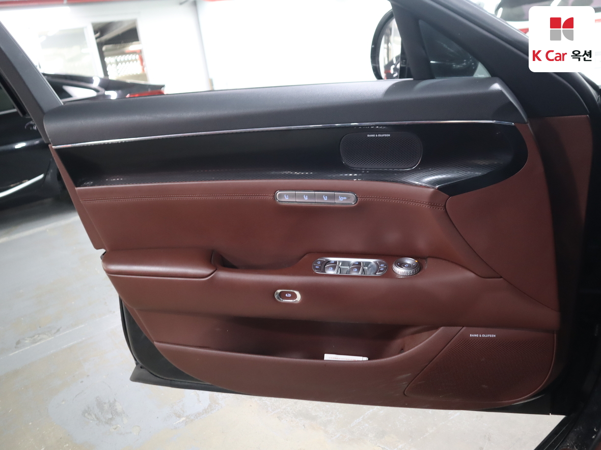 Genesis G90 2022 - Image 8