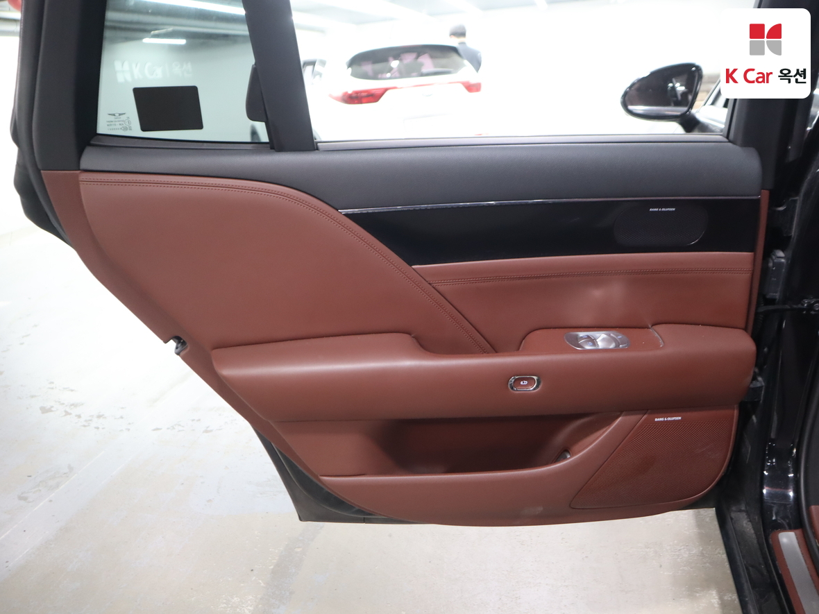 Genesis G90 2022 - Image 22