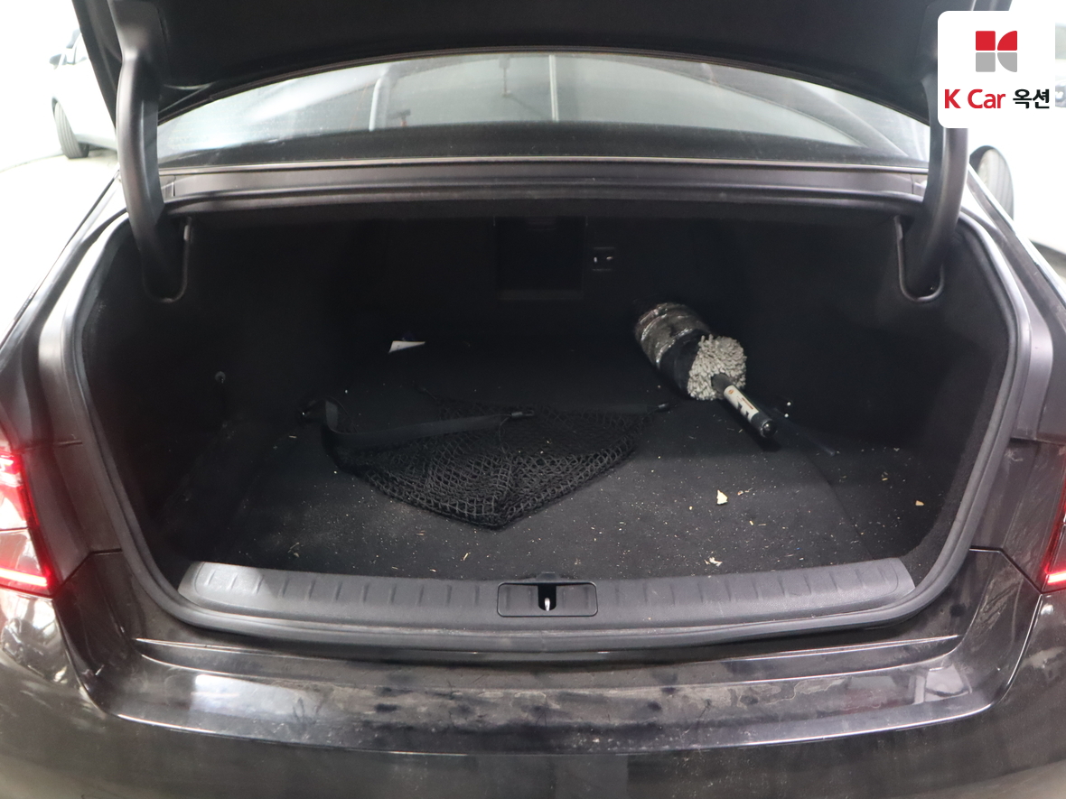 Genesis G90 2022 - Image 26