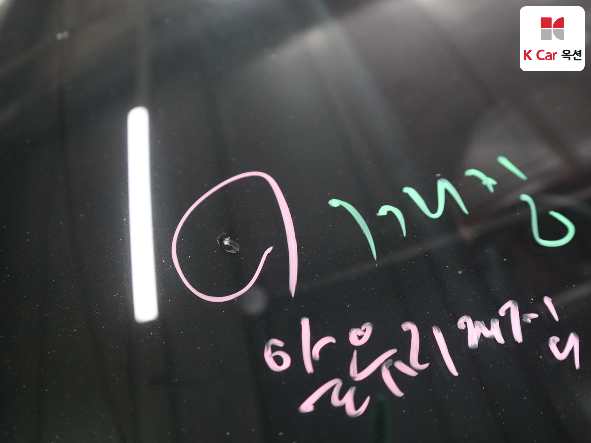 Genesis G90 2022 - Image 35