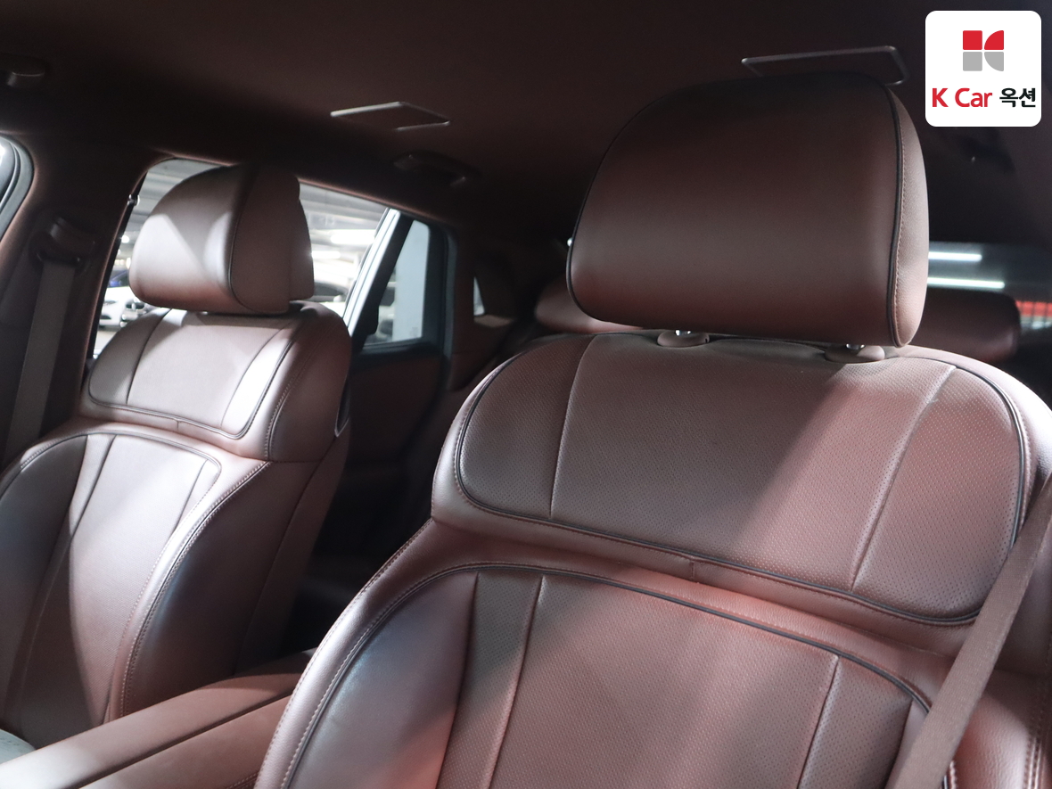 Genesis G90 2022 - Image 19