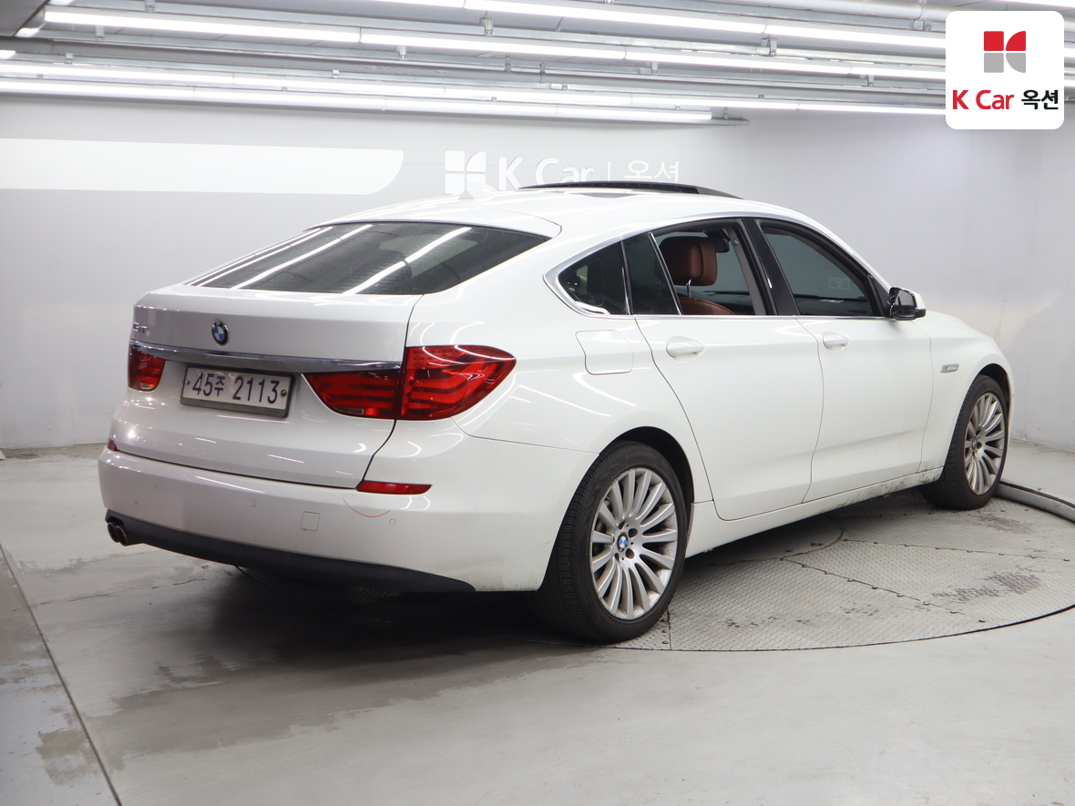 BMW 5 Series - 2