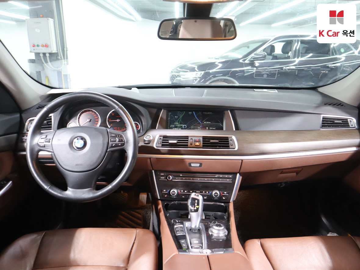 BMW 5 Series - 3