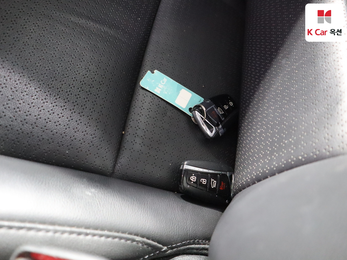 هيونداي سانتافي 2015 - صورة 17