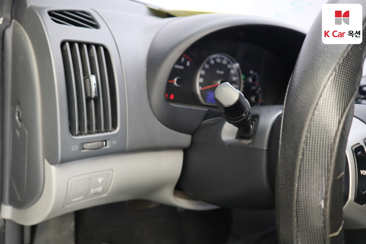 Hyundai Elantra 2007 - Image 9