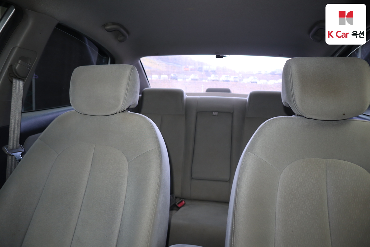 Hyundai Elantra 2007 - Image 18