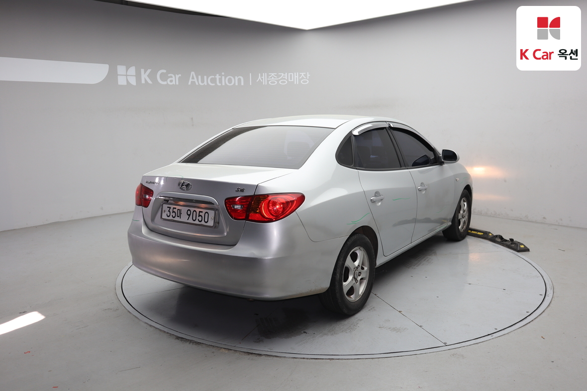 Hyundai Elantra 2007 - Image 2