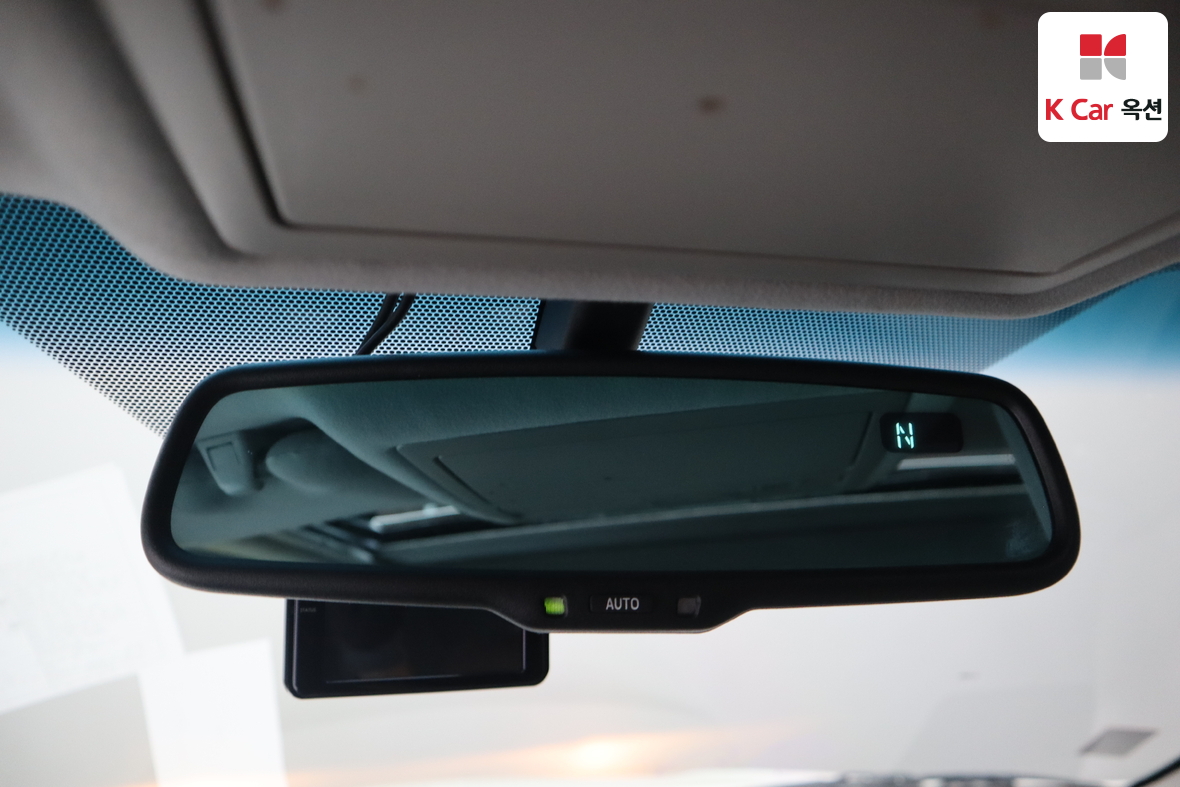 Toyota Camry 2011 - Image 12