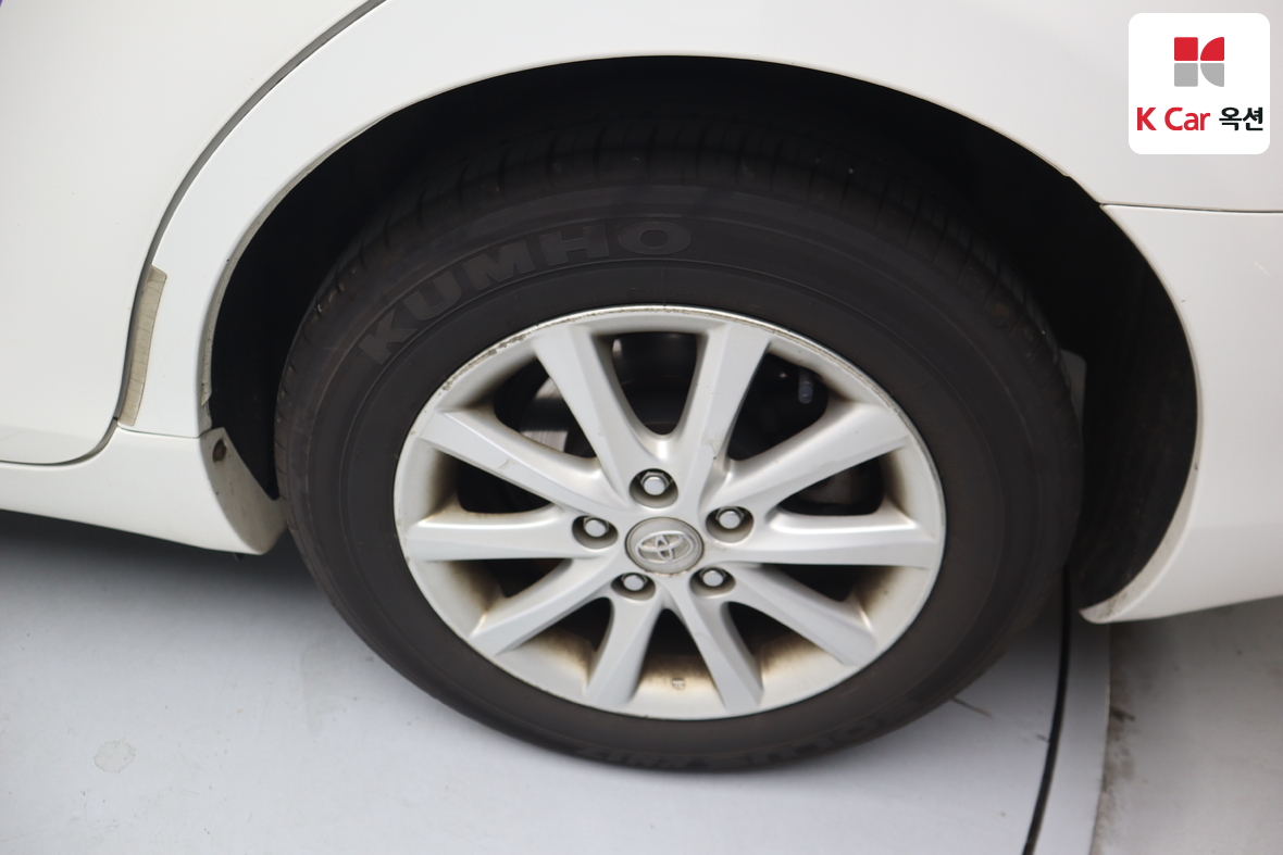 Toyota Camry 2011 - Image 47