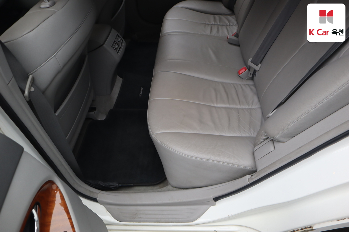 Toyota Camry 2011 - Image 23