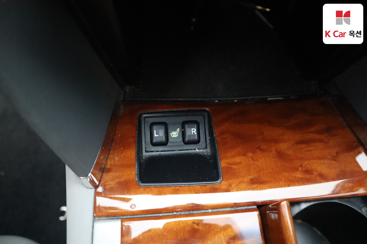 Toyota Camry 2011 - Image 16