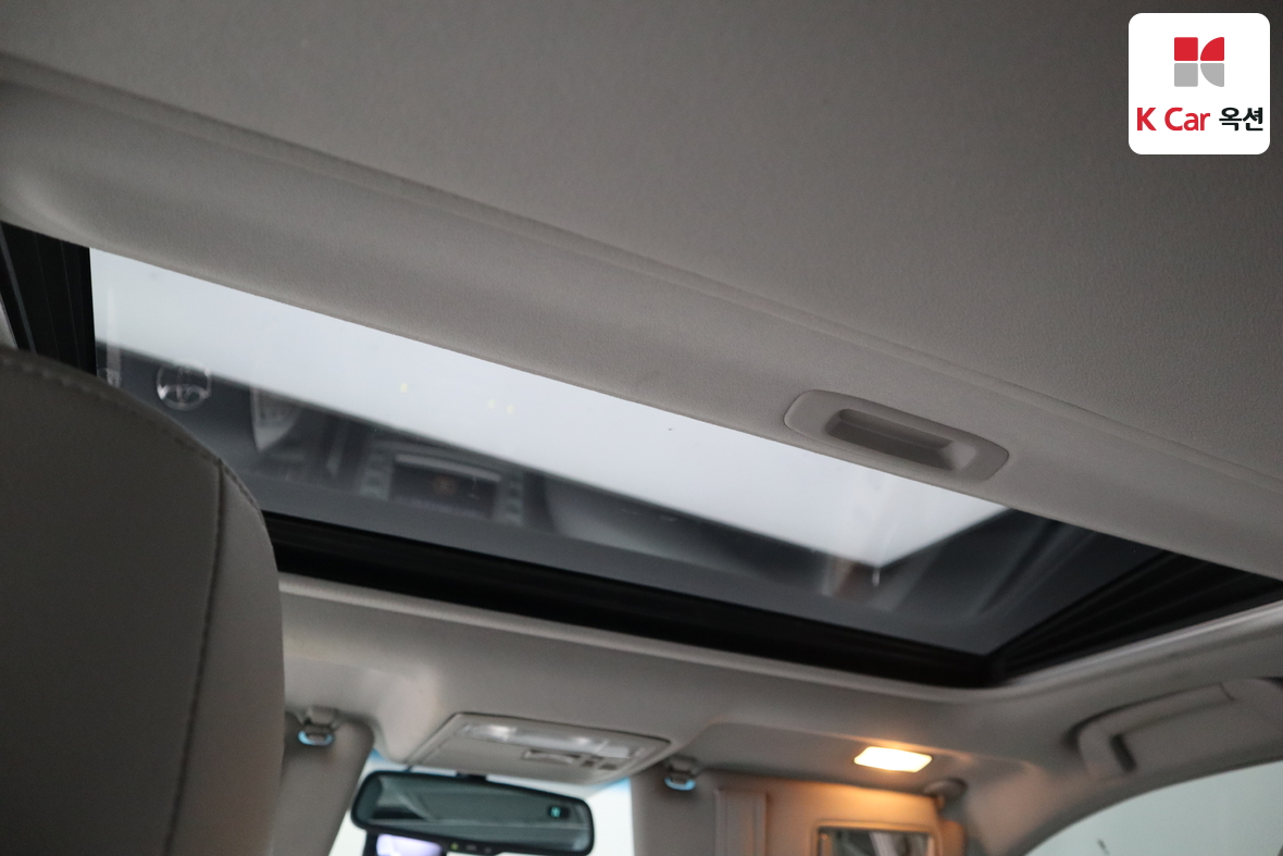 Toyota Camry 2011 - Image 24