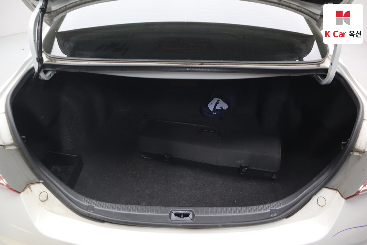 Toyota Camry 2011 - Image 27