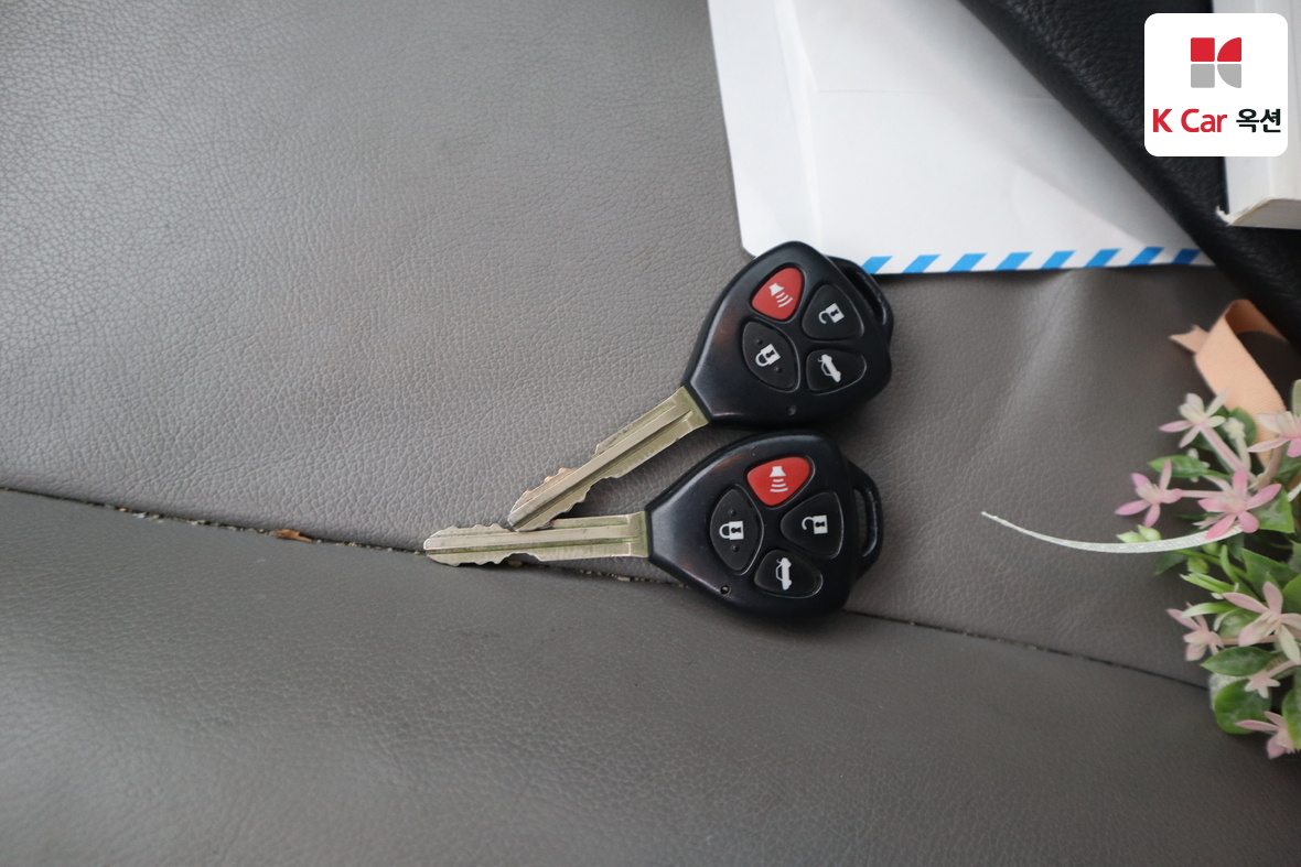 Toyota Camry 2011 - Image 18