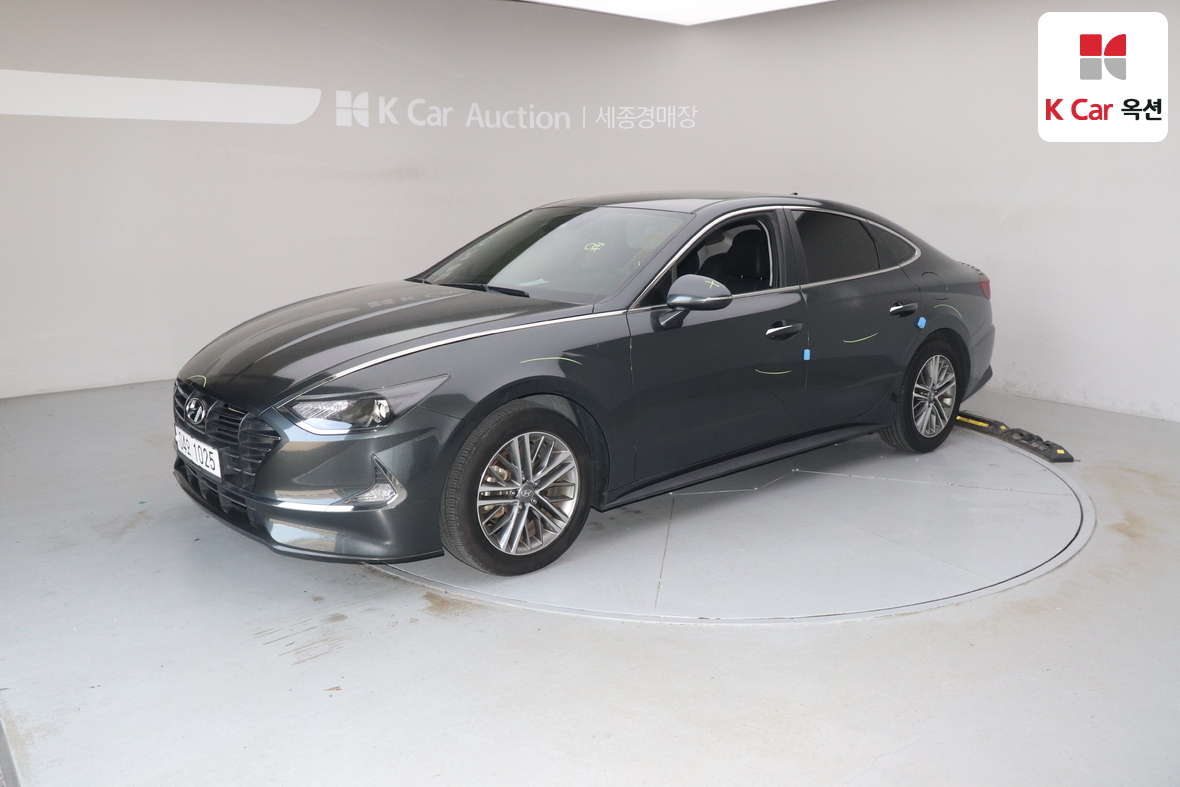 Hyundai Sonata 2020 - Image 1