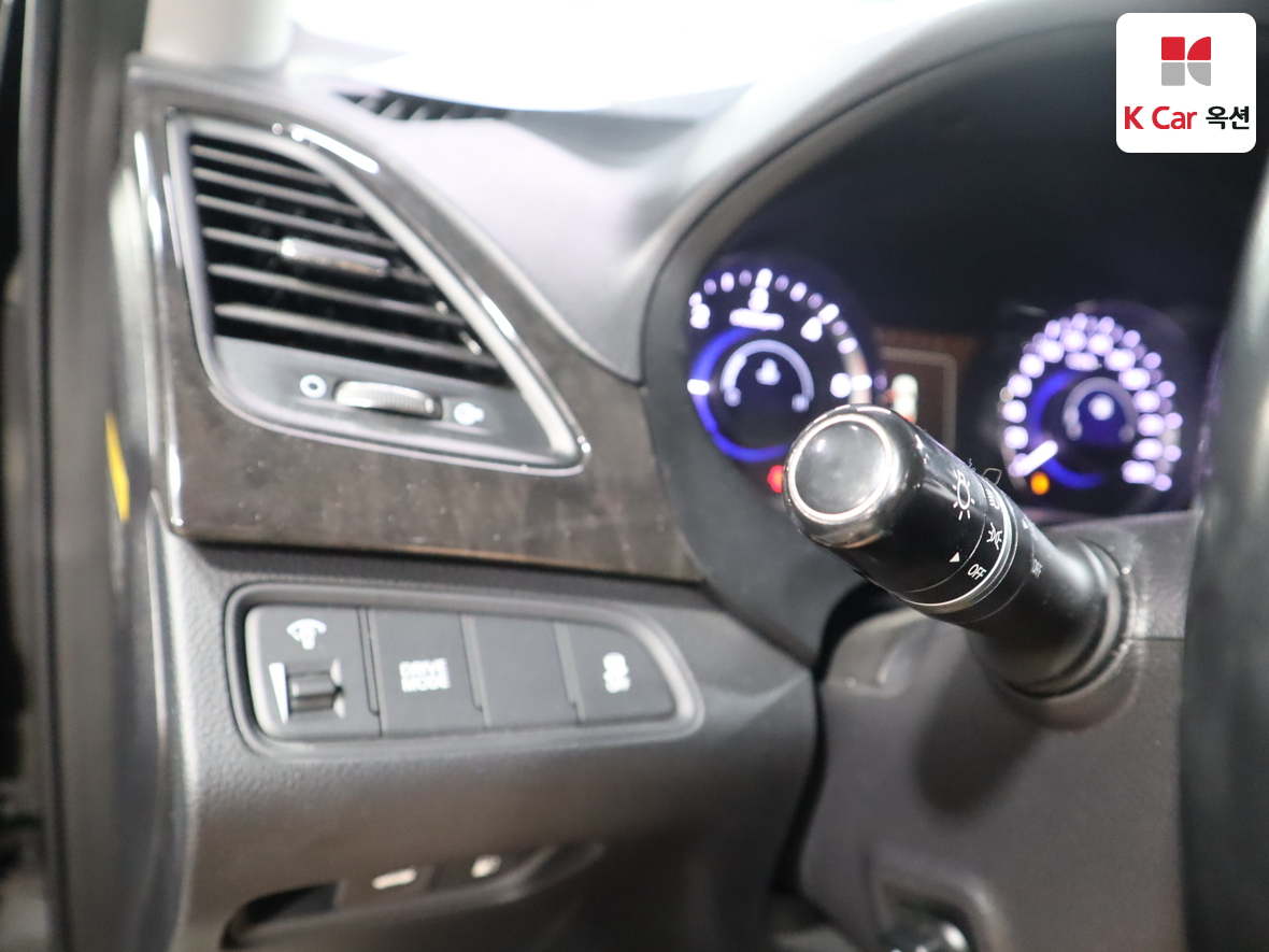 هيونداي أزيرا 2015 - صورة 9