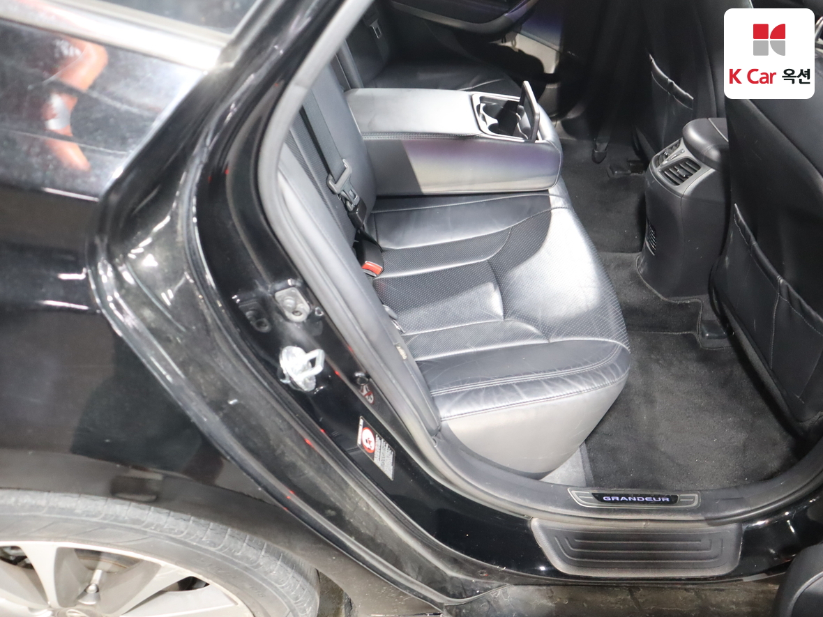 هيونداي أزيرا 2015 - صورة 26