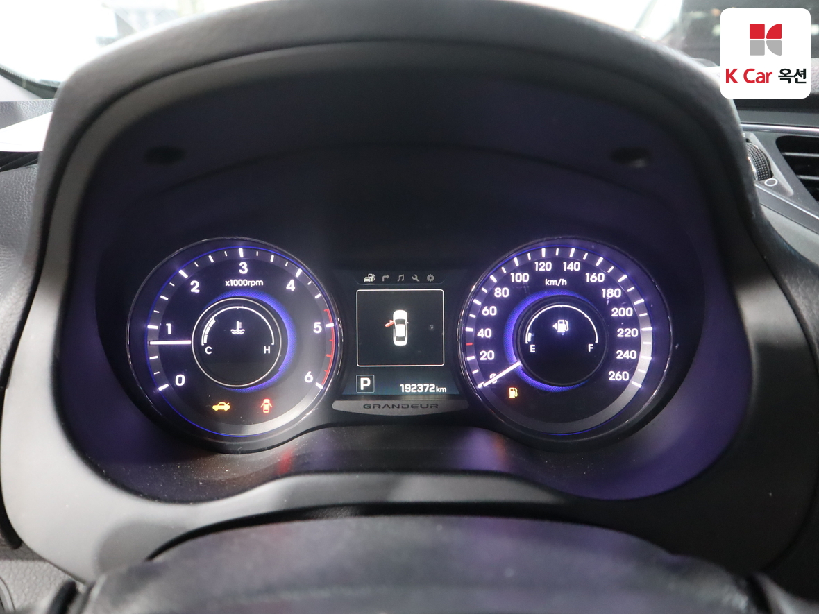 هيونداي أزيرا 2015 - صورة 5