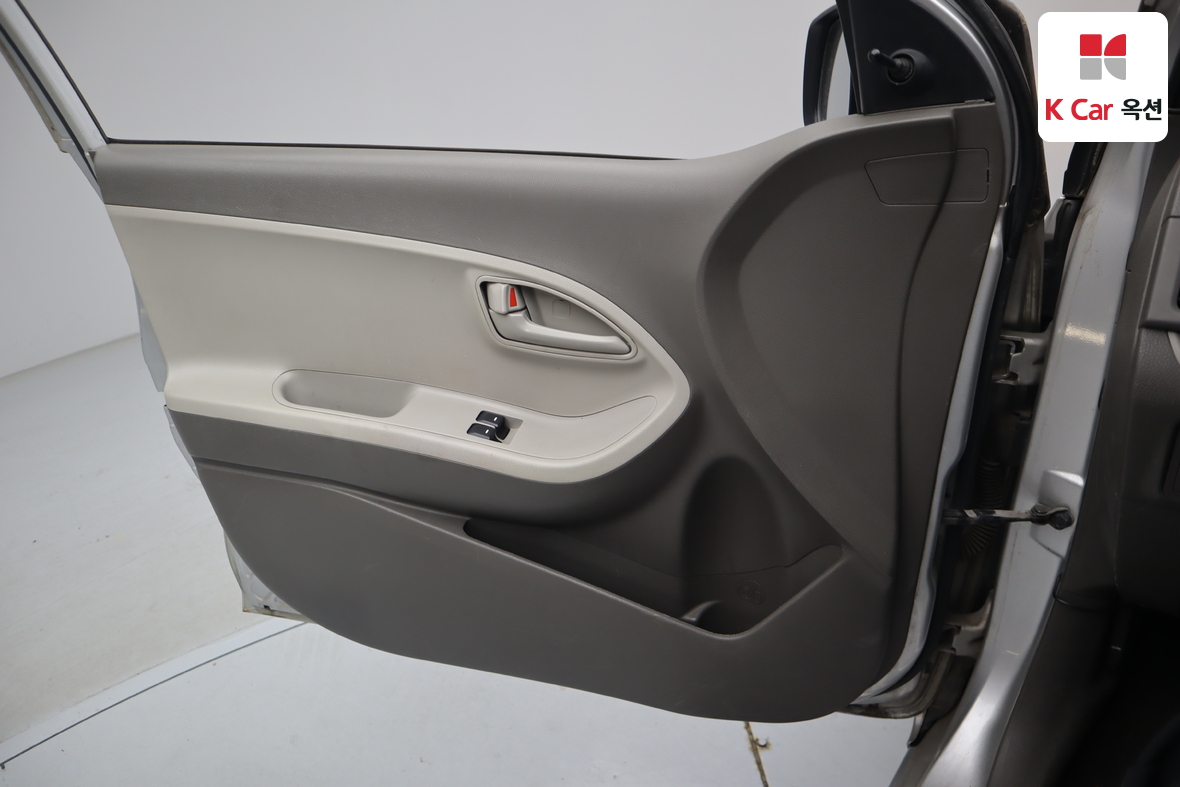 Kia Morning 2012 - Image 8