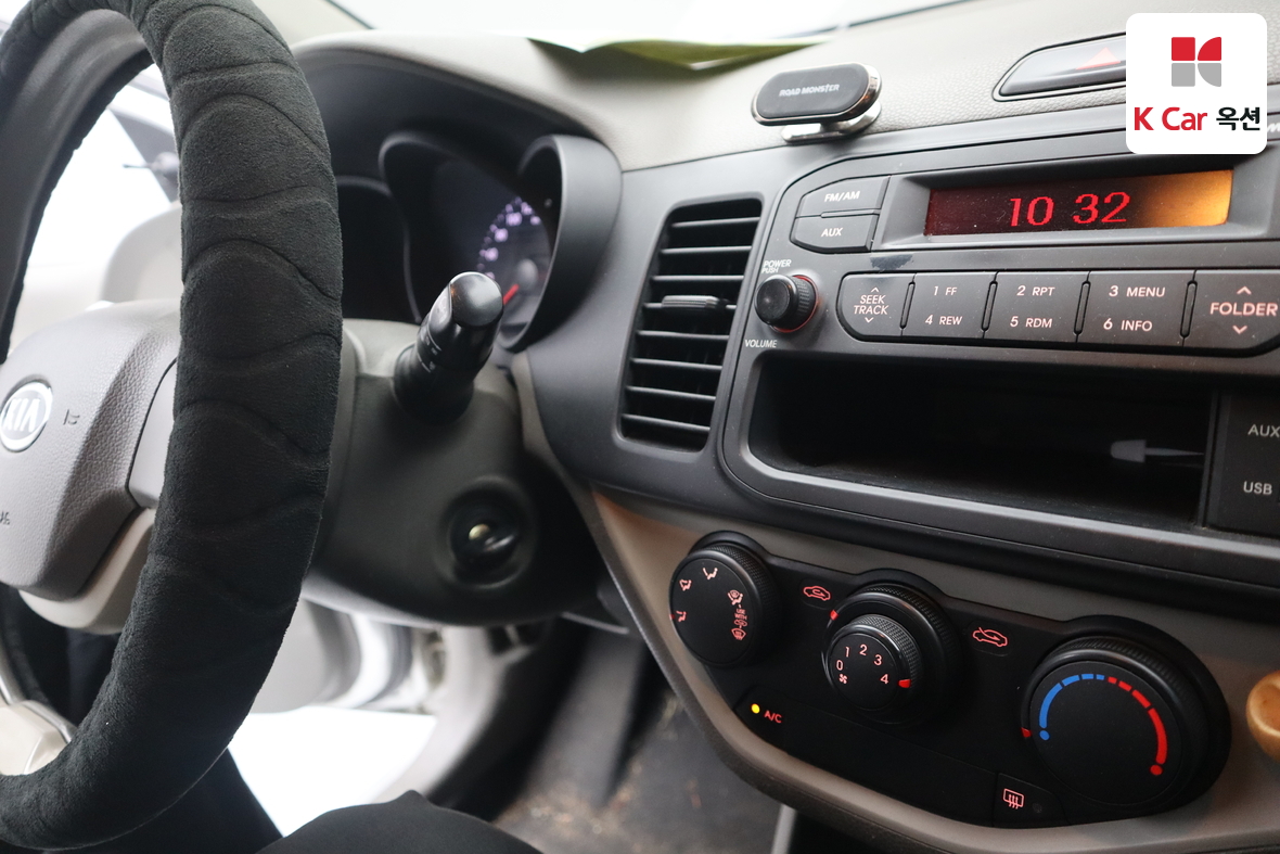 Kia Morning 2012 - Image 11