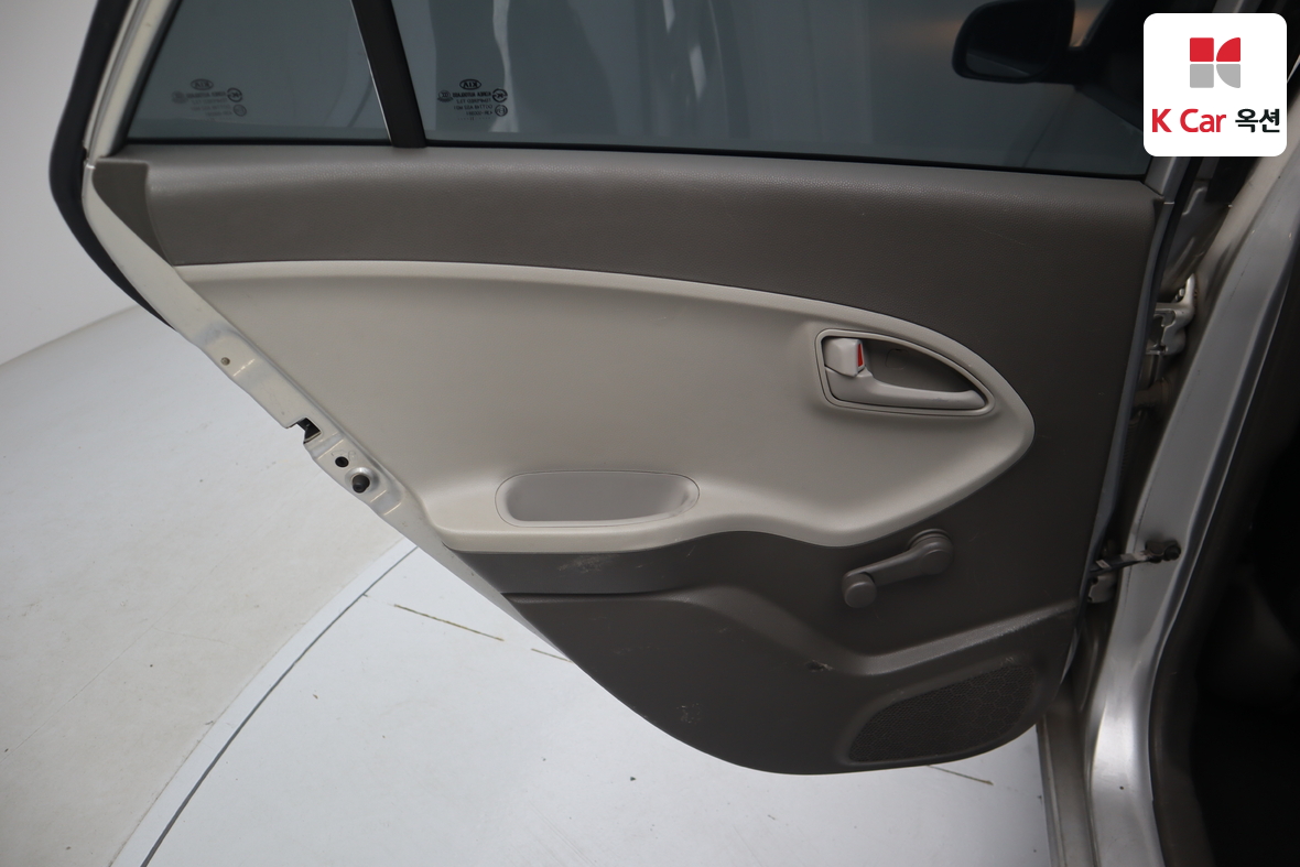 Kia Morning 2012 - Image 21