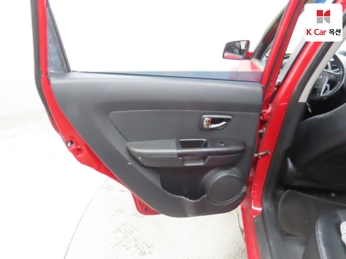 كيا سول 2010 - صورة 21