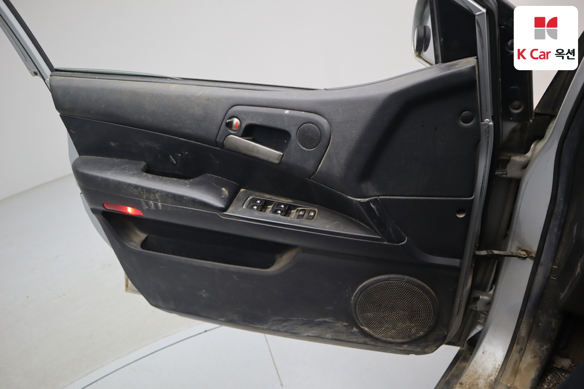 KG Mobility Korando Sports 2012 - Image 8